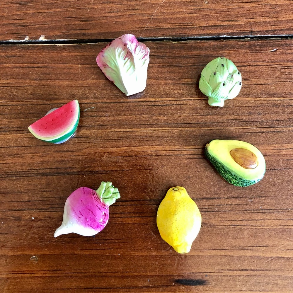 Vintage Fruit & Veggie Button Covers.